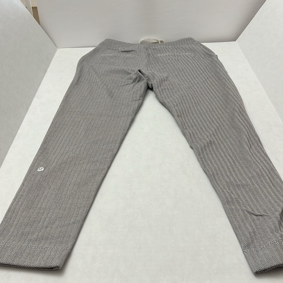 Lululemon drawstring pants - Picture 5 of 7